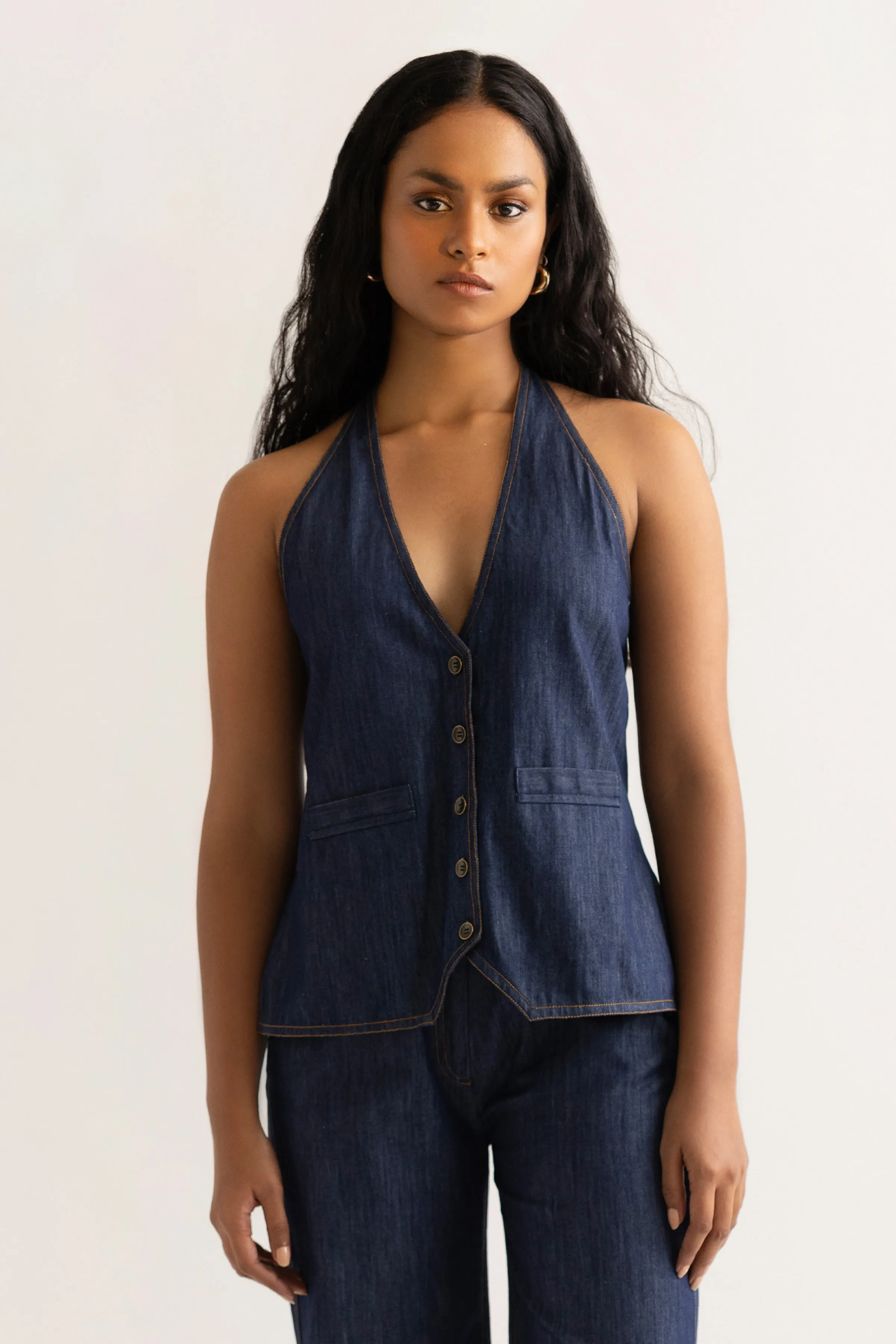 Aires Vest
