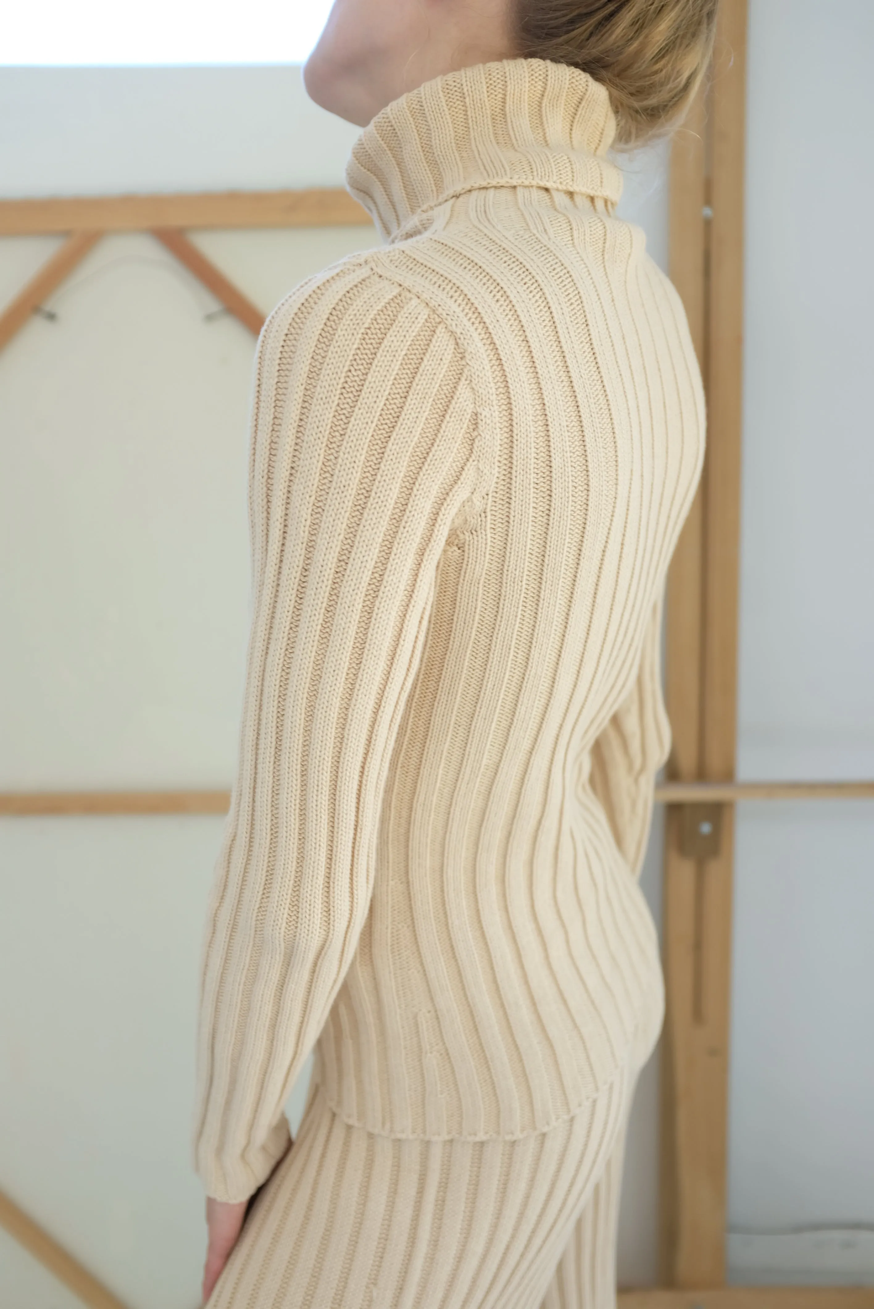 Baserange Samin Turtleneck Corda