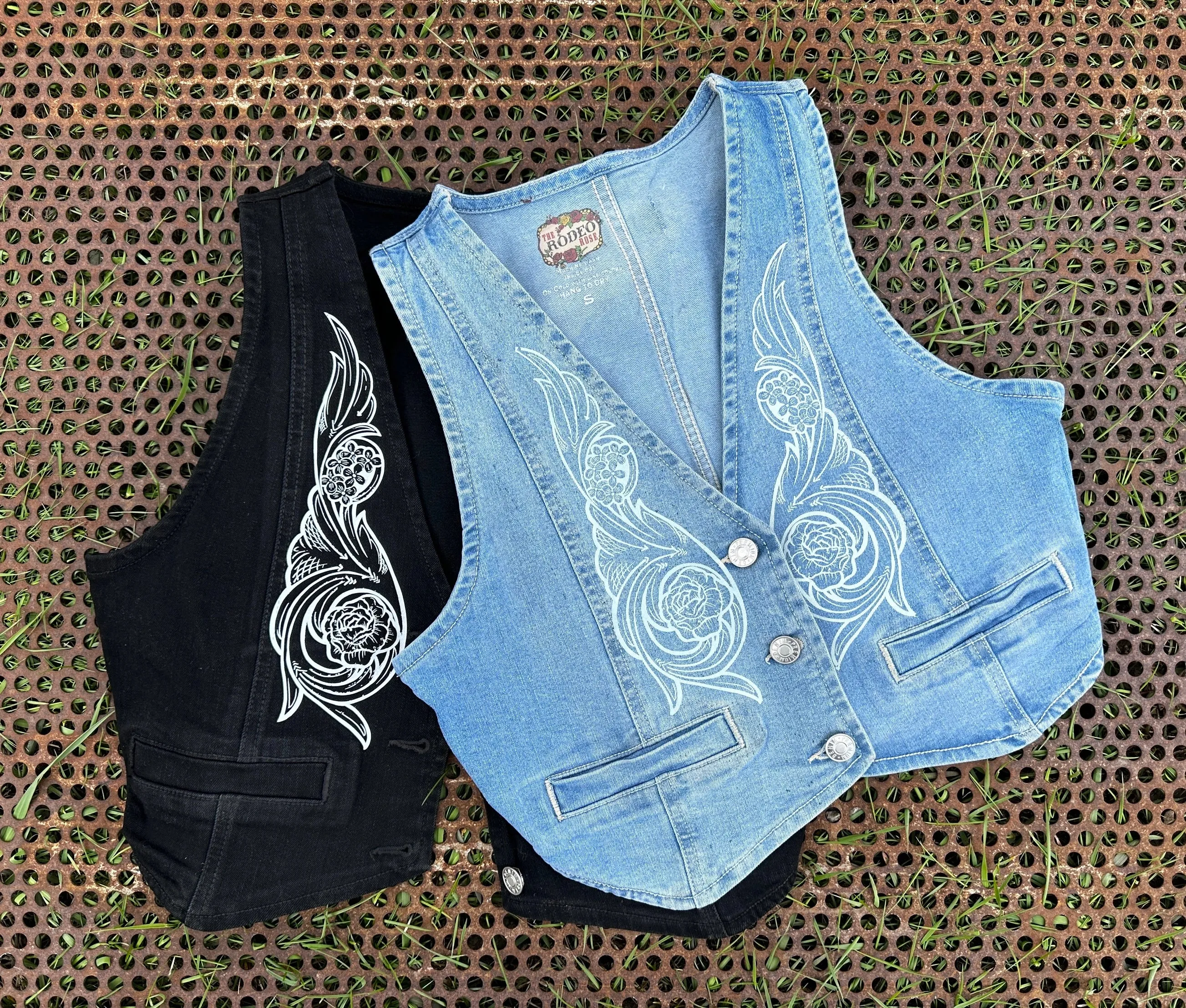 CROPPED DENIM VEST (BLACK OR DENIM)