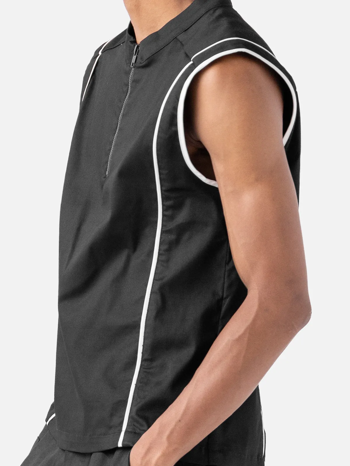 Half-zip Vest