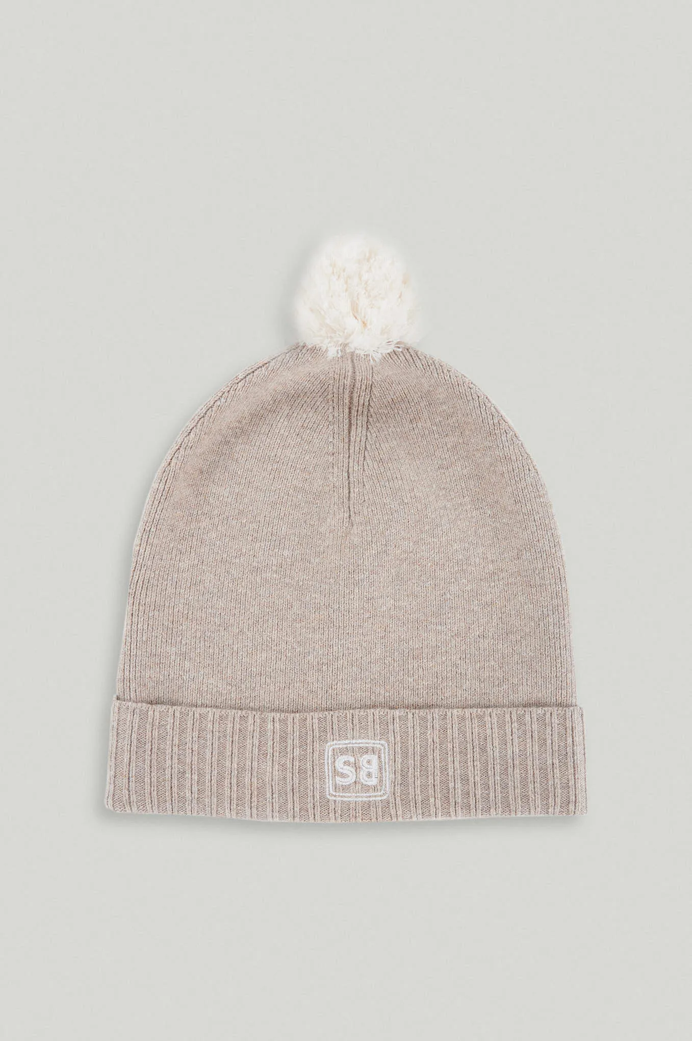 Knitted cap from GEN Z capsule collection