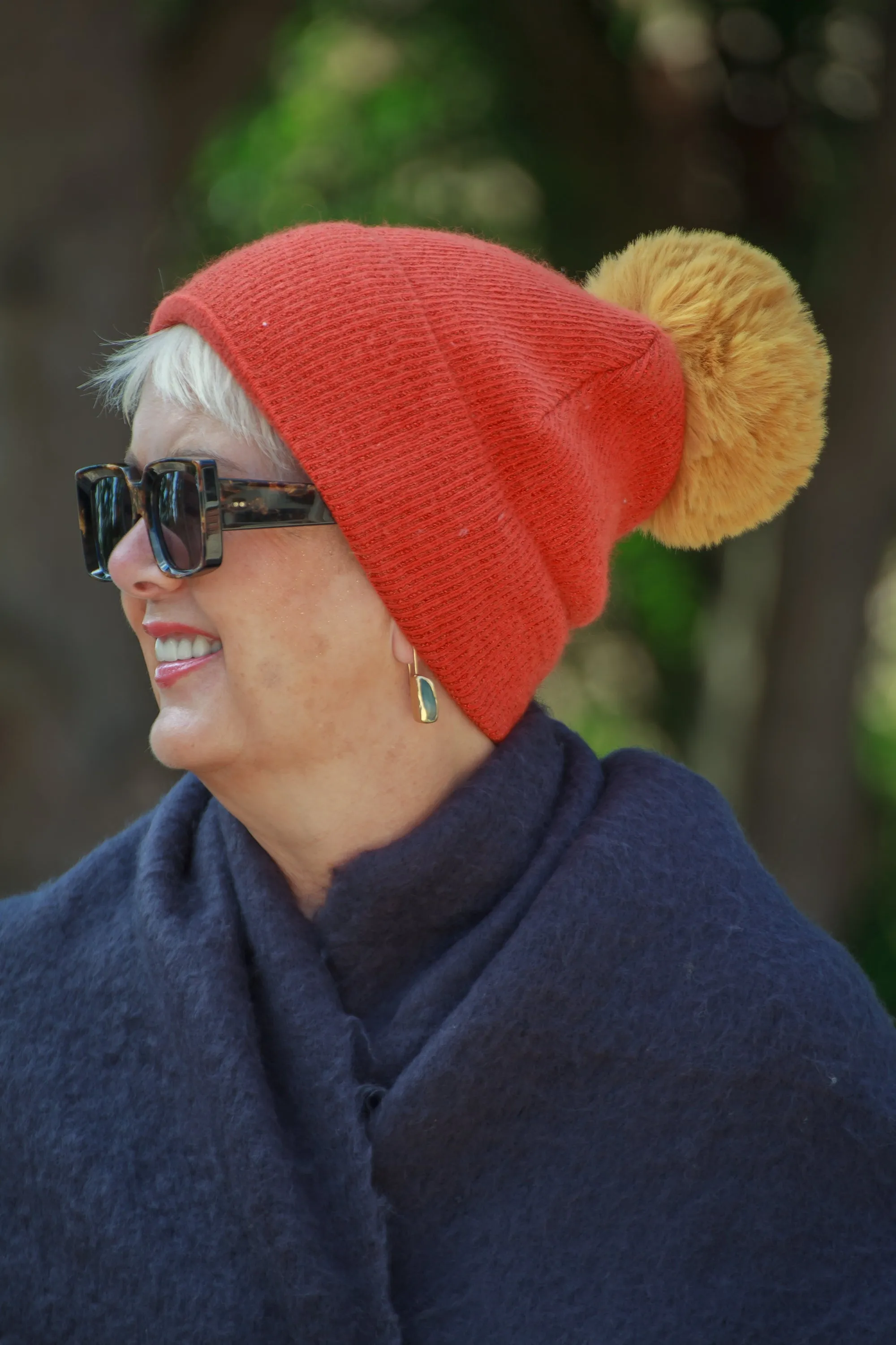 LYDIA - AW21 NEW SPARKLE STRIPES POM POM HAT HL21-C15