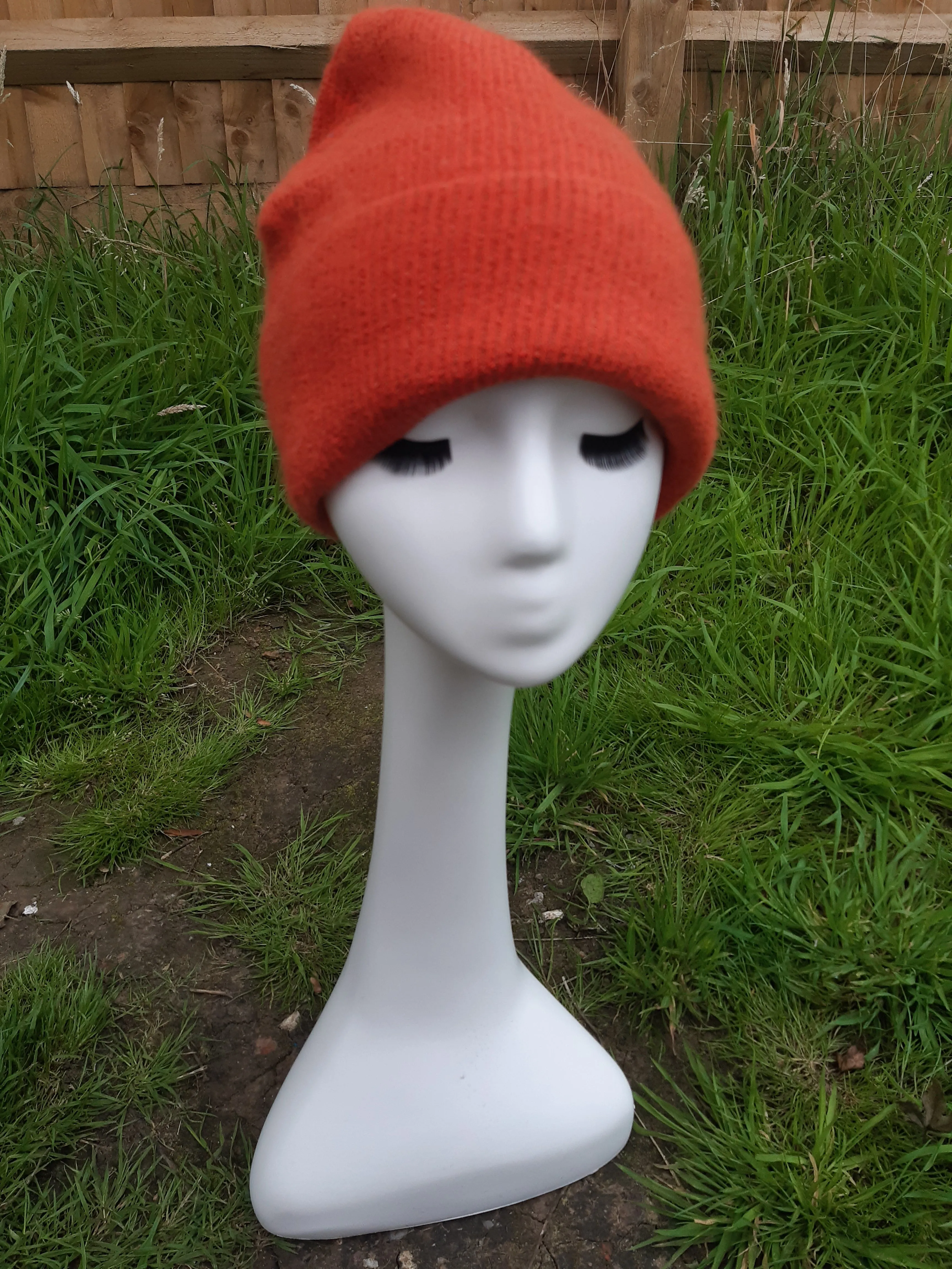 LYDIA - AW21 NEW SPARKLE STRIPES POM POM HAT HL21-C15