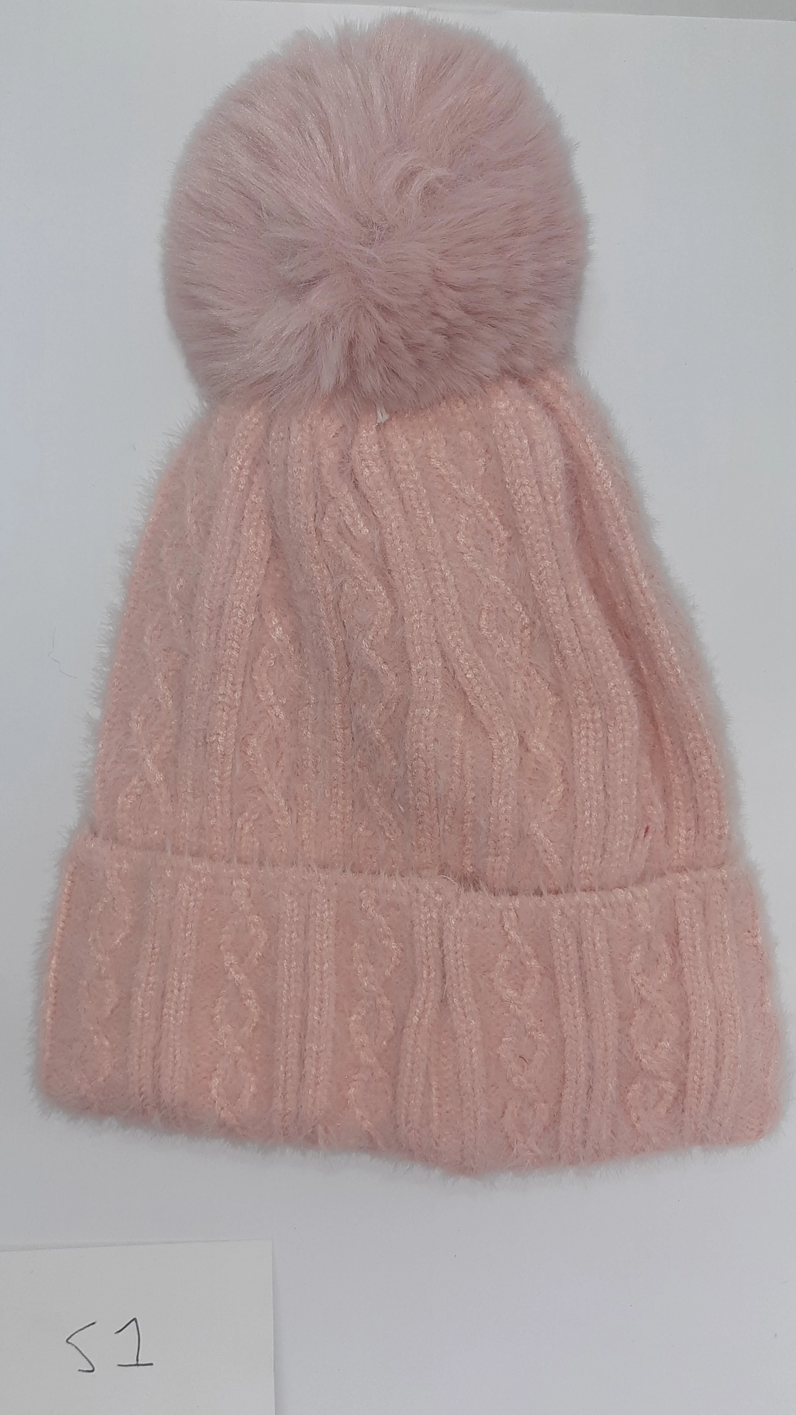 POM POM FLUFFY CABLE HAT AW23-RMD-51