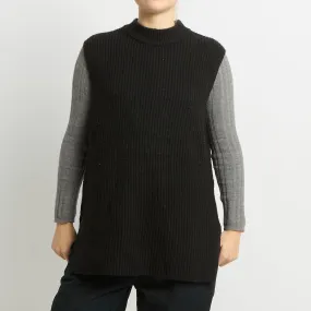 Ribbed Knitted Sweater Vest - UK 14