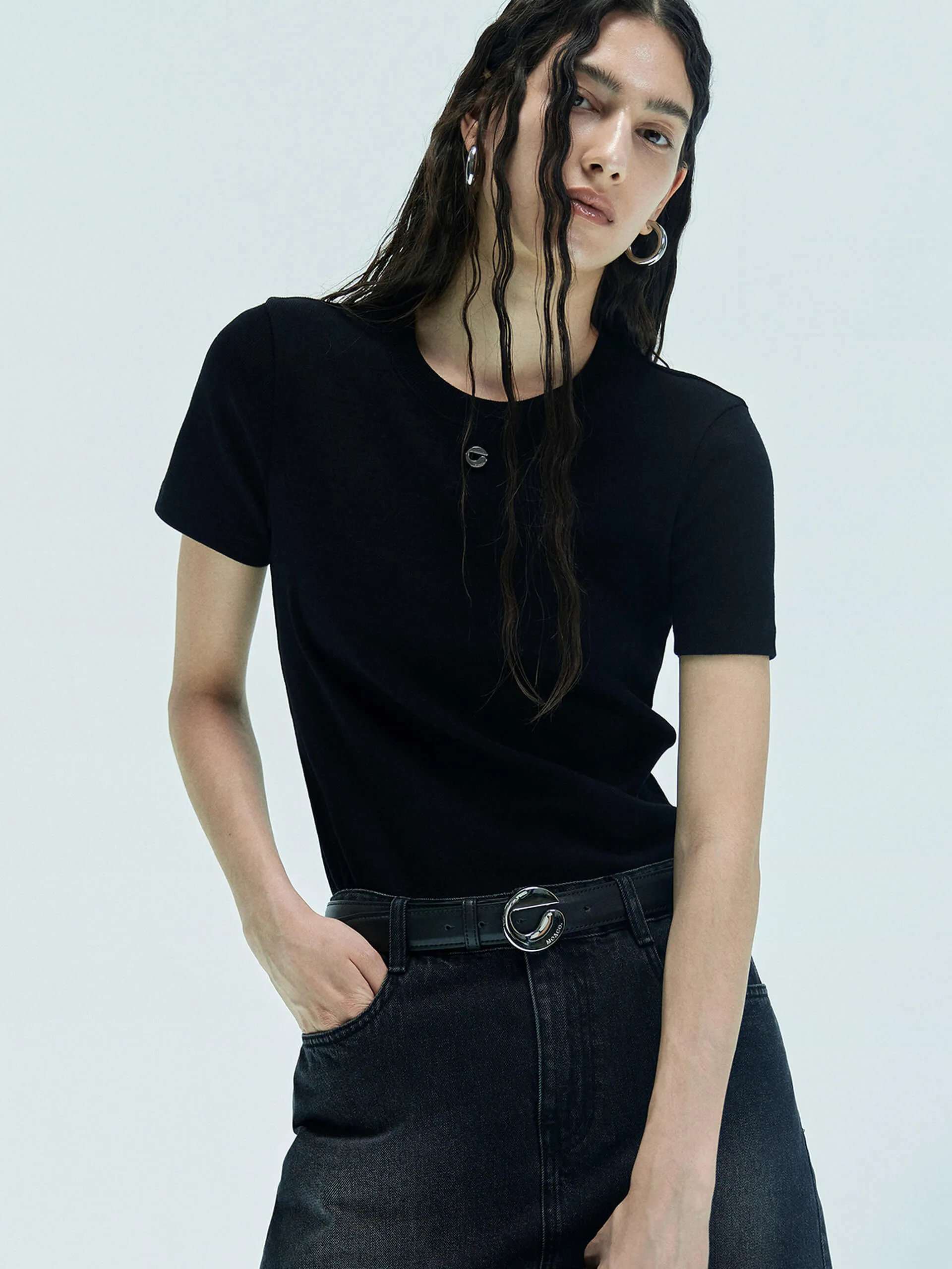Round Neck Knitted T-shirt