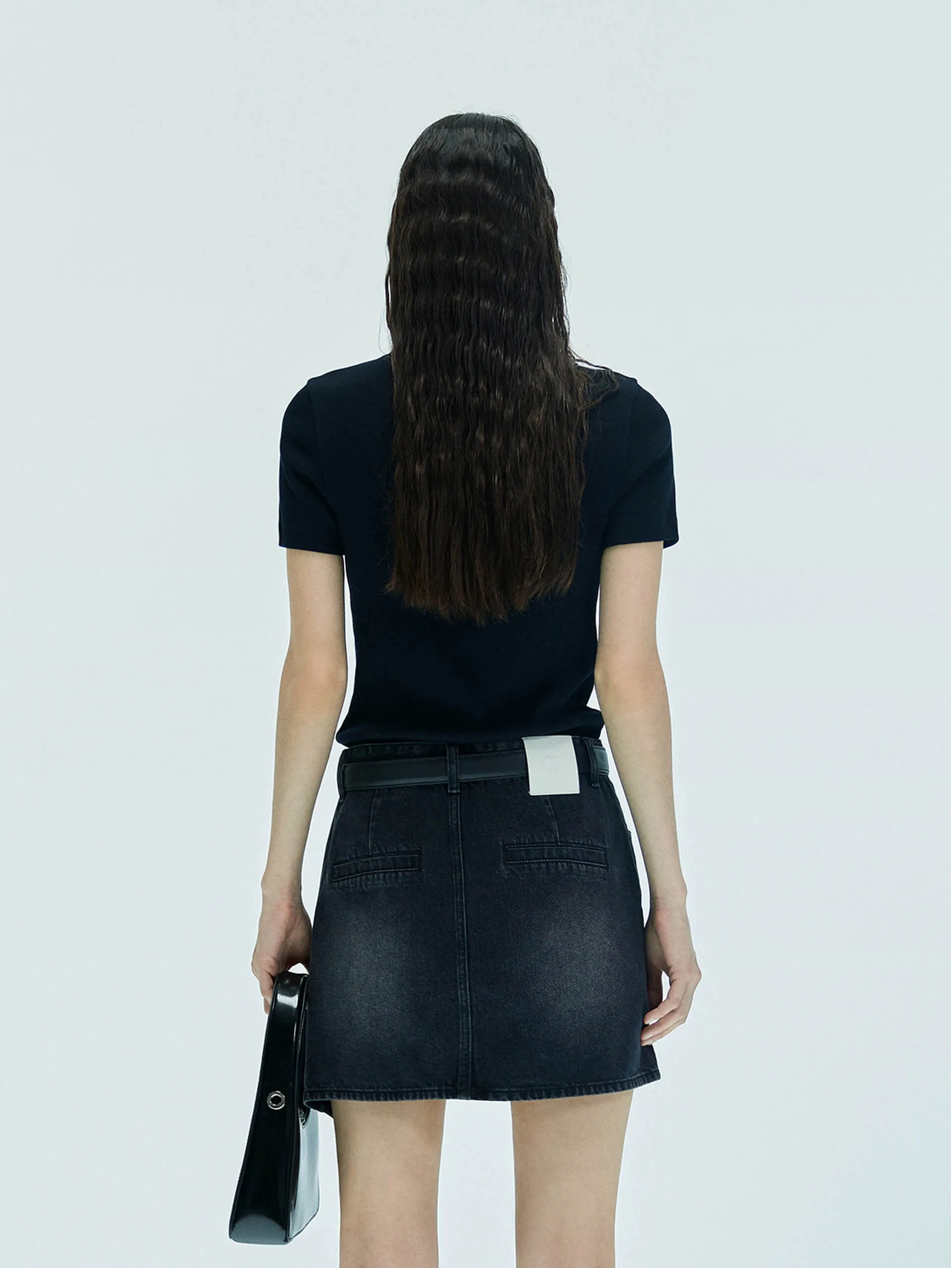 Round Neck Knitted T-shirt