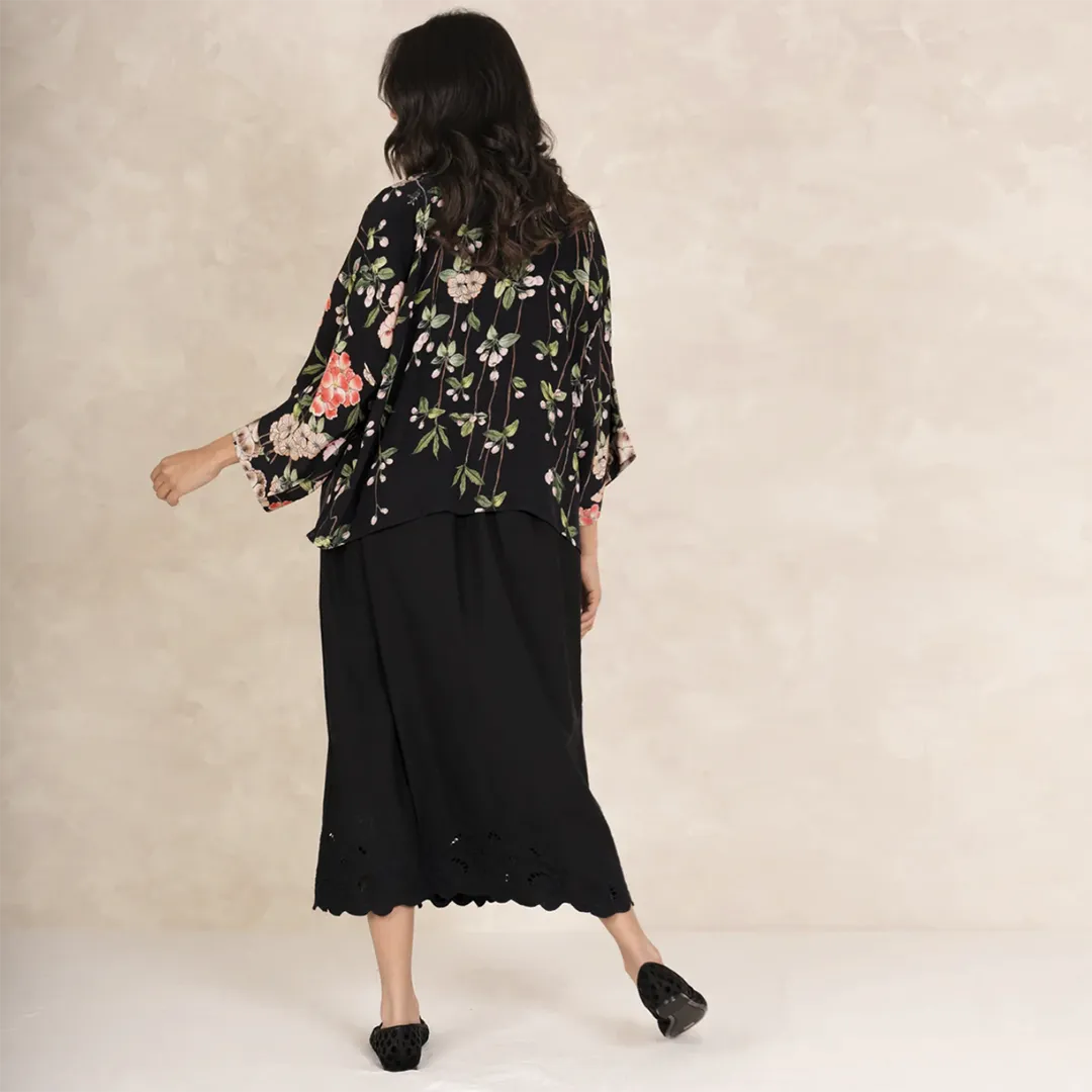 Short 'Trailing Blossom Black' Crepe Kimono by One Hundred Stars